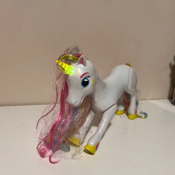 Interactive Sounds Light Up Unicorn Horn Toy Kids White Rainbow Mythical Sparkle - Picture 4 of 7